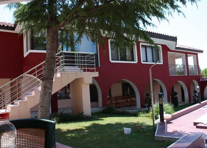 Guest house The Red House